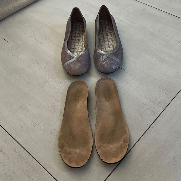 VIONIC Spark Carroll Metallic Ballet Flats - Picture 8 of 10